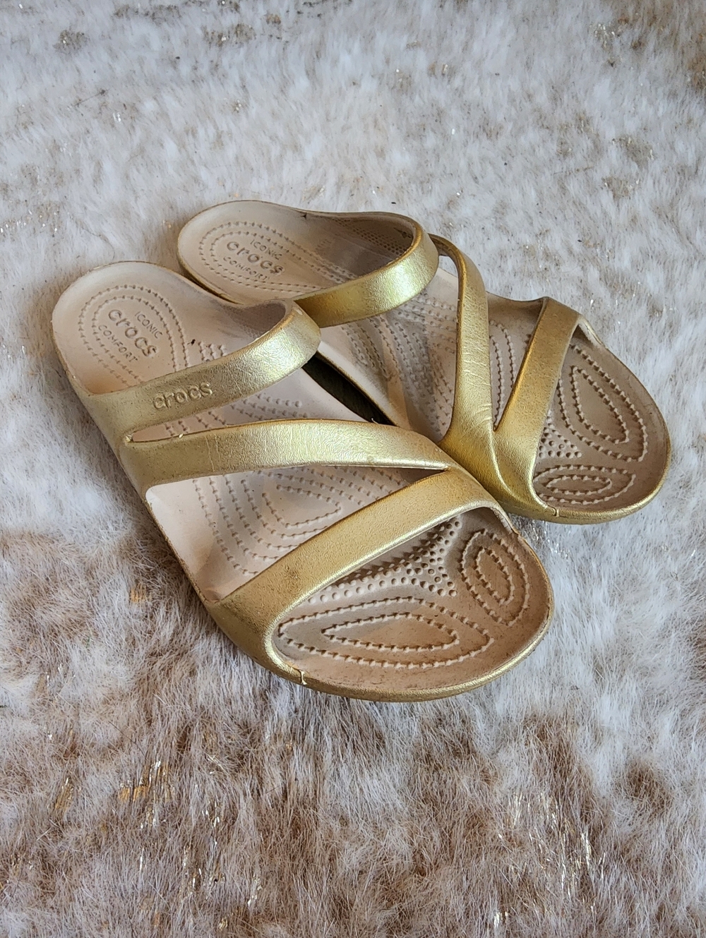 CROCS Kadee II Metallic Gold Soft Strappy  Sandals Size 7